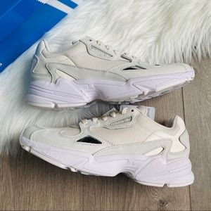 adidas falcon woman